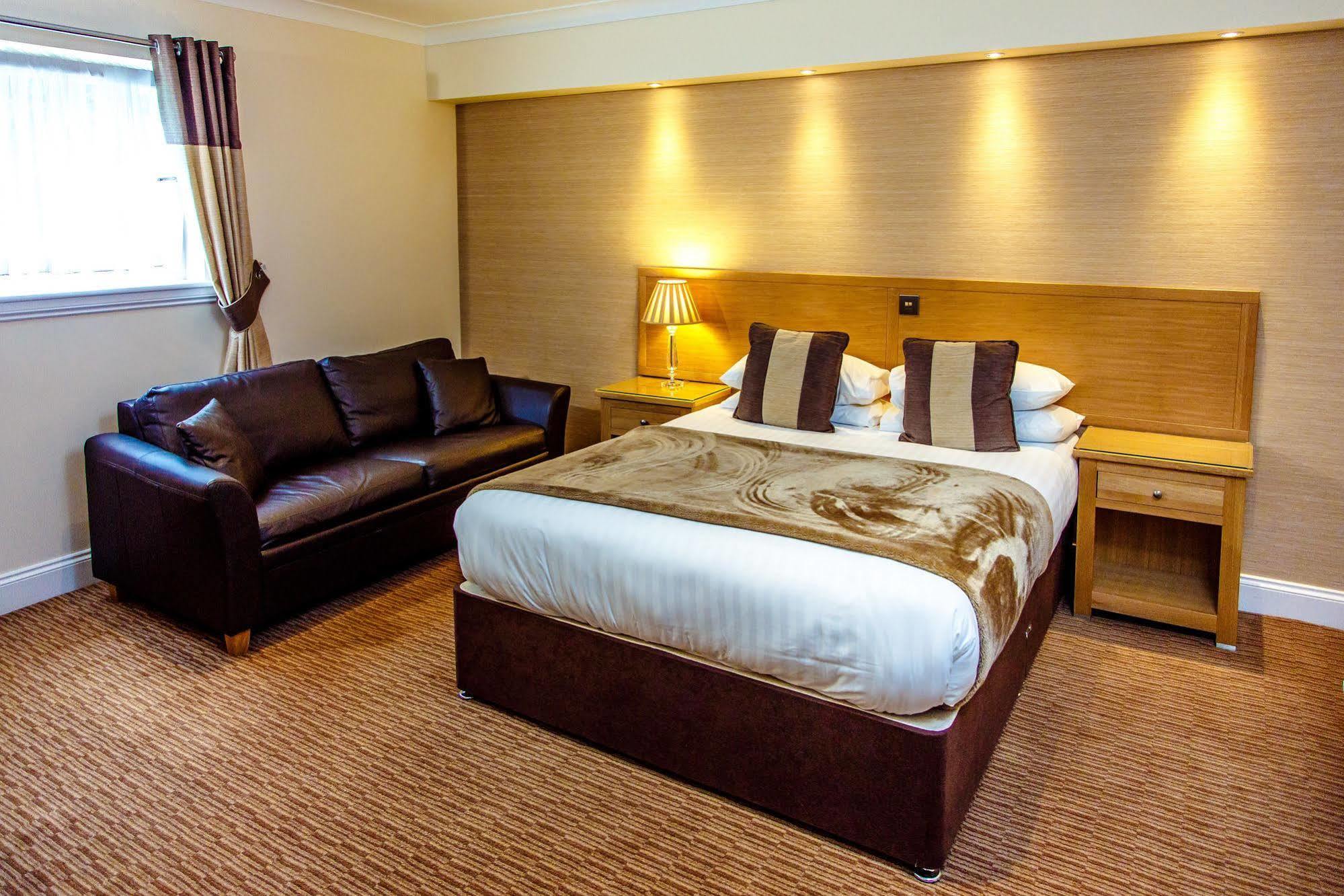 Adamson Hotel Dunfermline Kültér fotó